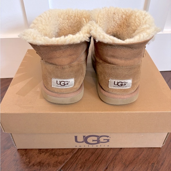 UGG Mini Bailey Button boots - Picture 4 of 6